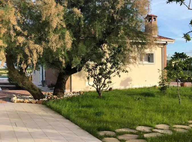 Konukevi Ca' Mira - Room&breakfast Savio di Ravenna